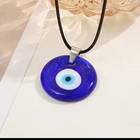 Turkish Evil Eye Teardrop Glass Pendant Macrame Necklace/Choker - Picture 2 of 2